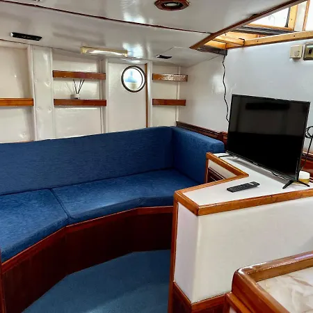 Salidas En Barco Premiá de Mar
